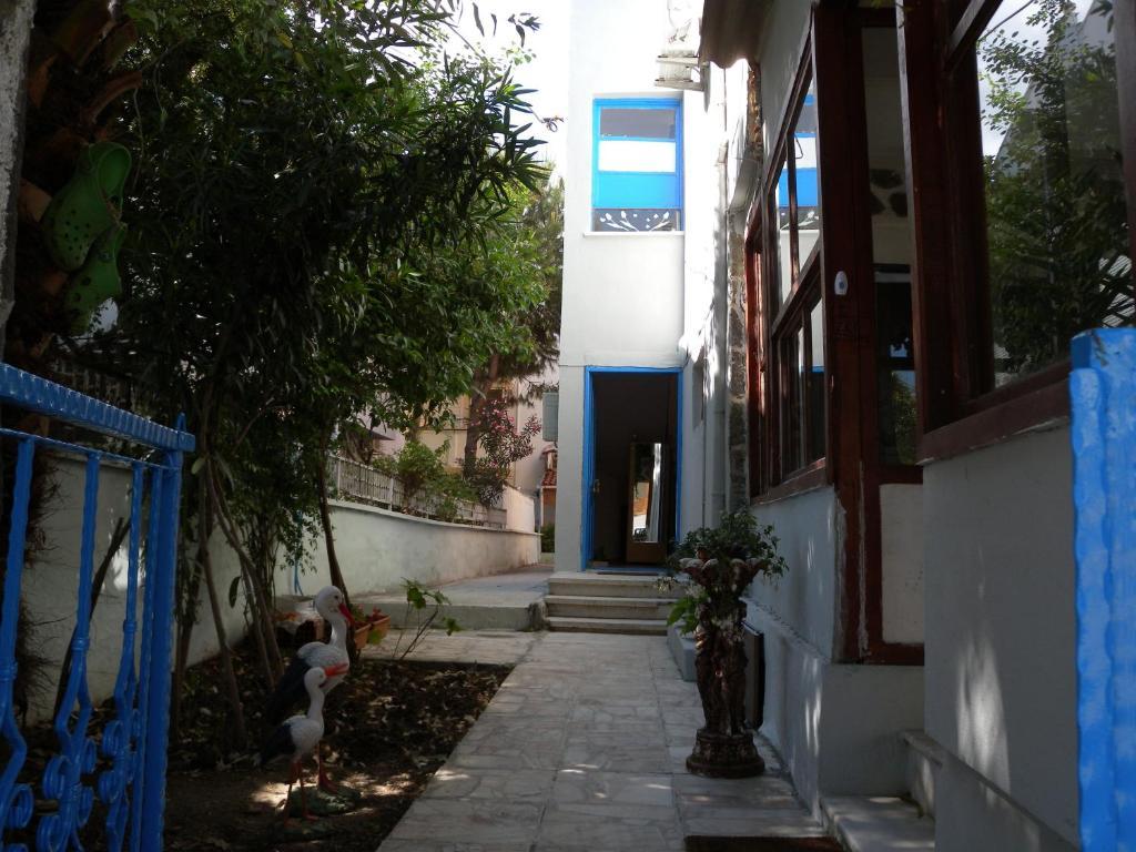 Eysan Pansiyon Akçay Exterior foto