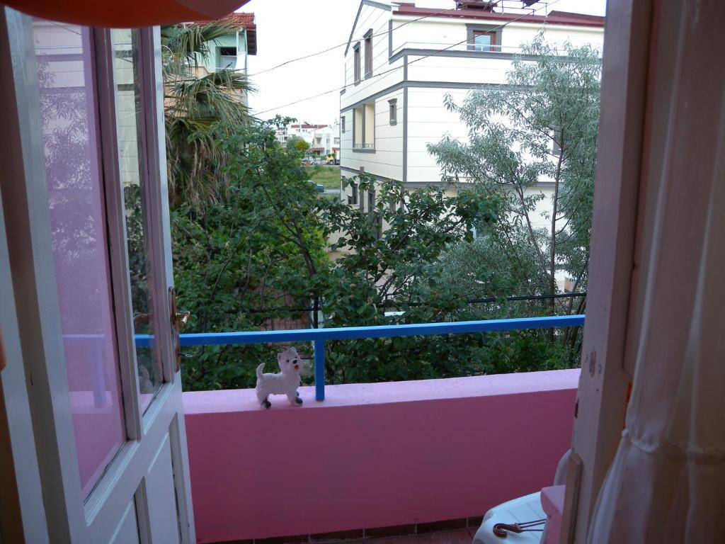 Eysan Pansiyon Akçay Habitación foto