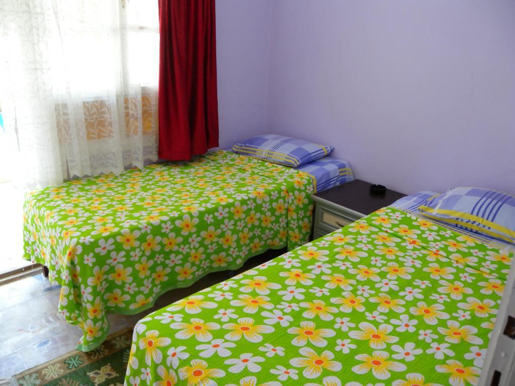 Eysan Pansiyon Akçay Habitación foto